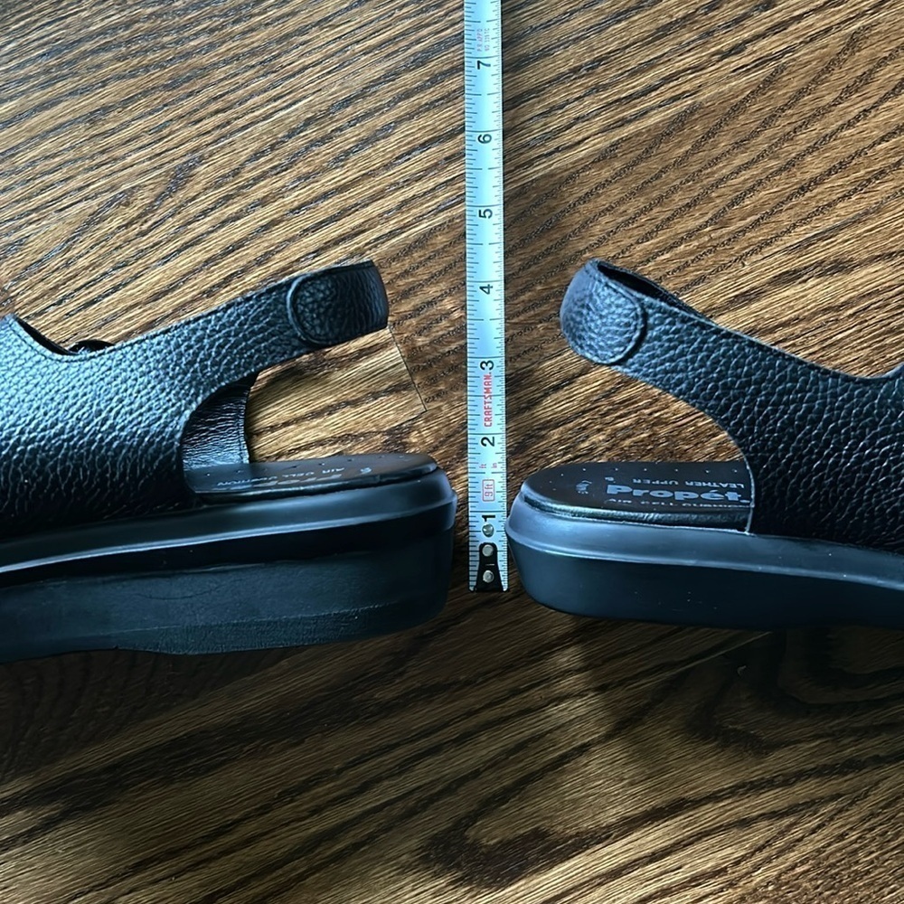 Propet easy walker Women's sandals size 8.5 - Picture 13 of 13